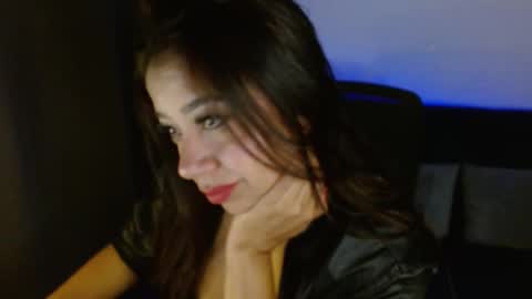  Liss  online show from 11.23.25