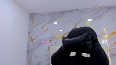 Snapshot of lissa_harris_ chatting on 04.06.26 Lisa online show from 04.06.26