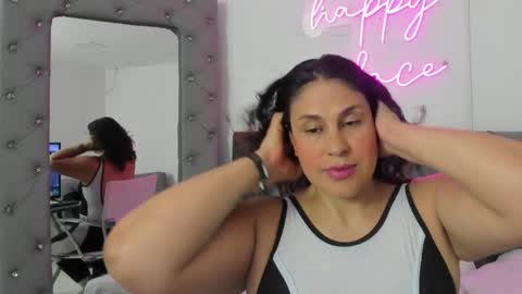 Snapshot of lissa_harris_ chatting on 04.09.26 Lisa online show from 04.09.26