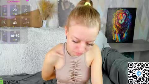 Snapshot of lissa_kitsune chatting on 09.21.25 Lissa online show from 09.21.25