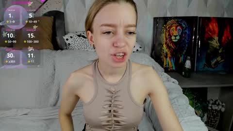 Snapshot of lissa_kitsune chatting on 10.19.25 Lissa online show from 10.19.25