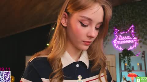 Snapshot of lissa_meooow chatting on 11.19.25 your Liza again. Next stream Dec. 1 at 2 or 3 GMT online show from 11.19.25