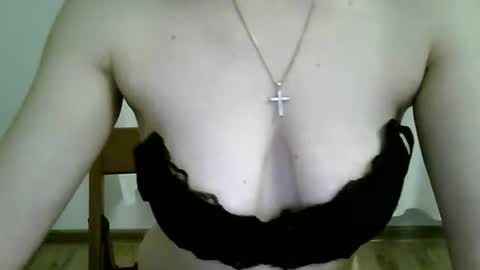 Snapshot of lissa_olsson chatting on 02.04.25 Lissa online show from 02.04.25