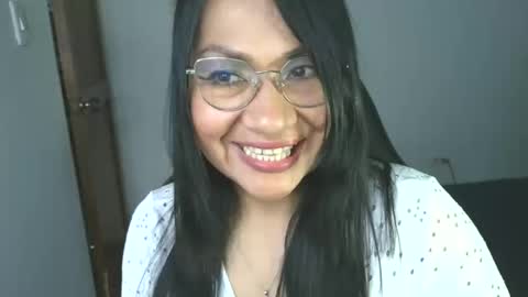 Snapshot of lissafeethot chatting on 10.10.25 Lissafeethot online show from 10.10.25