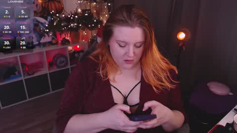 Snapshot of lissamuff chatting on 12.24.24 Lissa online show from 12.24.24