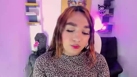 Snapshot of lissascarlett_1 chatting on 10.23.25 Lisssa online show from 10.23.25