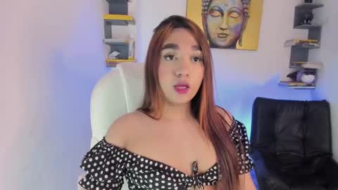 Snapshot of lissascarlett_1 chatting on 10.29.25 Lisssa online show from 10.29.25