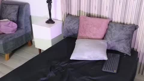 ss  online show from 09.19.25