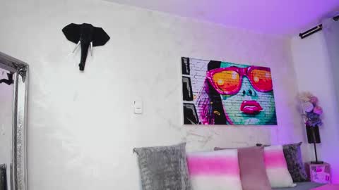 Liss Brown online show from 02.14.26