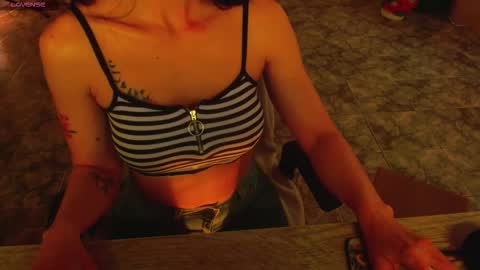 Snapshot of lisstaylor chatting on 11.19.25 Liss online show from 11.19.25