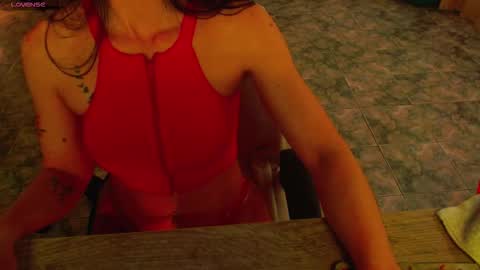 Snapshot of lisstaylor chatting on 11.20.25 Liss online show from 11.20.25