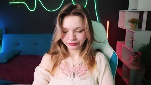 Snapshot of litabrom chatting on 02.05.25 Lena online show from 02.05.25