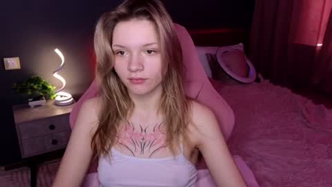 Snapshot of litabrom chatting on 02.07.25 Lena online show from 02.07.25