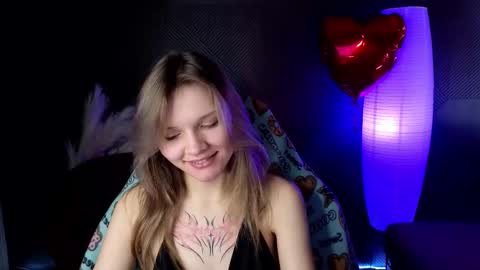 Snapshot of litabrom chatting on 03.05.25 Lena online show from 03.05.25