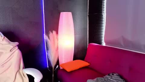 Snapshot of litabrom chatting on 09.25.25 Lena online show from 09.25.25