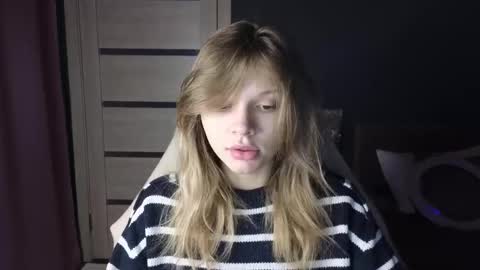 Snapshot of litabrom chatting on 10.08.25 Lena online show from 10.08.25