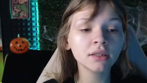 Lena online show from 10.21.25