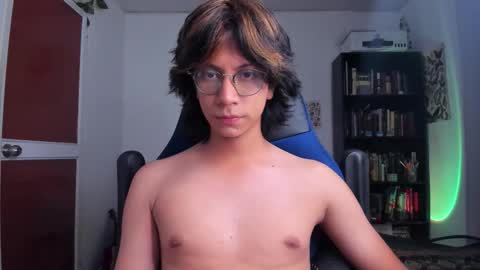 Snapshot of literateboy chatting on 02.05.26 Literateboy online show from 02.05.26