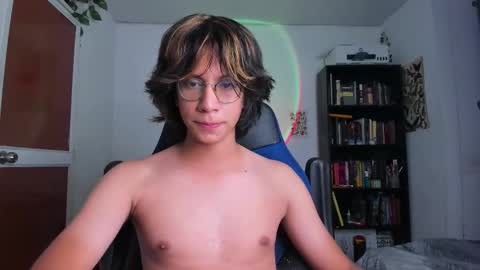 Snapshot of literateboy chatting on 02.18.26 Literateboy online show from 02.18.26