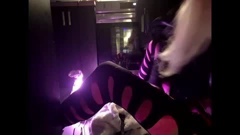 Snapshot of litleputa chatting on 12.22.25 litleputa online show from 12.22.25