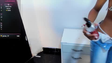 Snapshot of litte_ebony chatting on 12.19.24 Ashley online show from 12.19.24