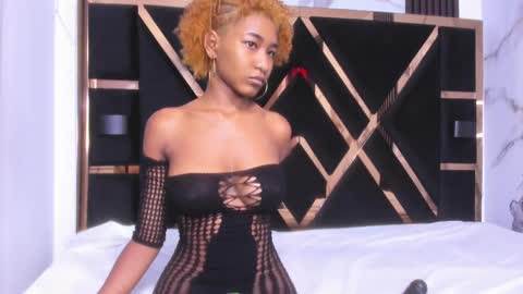 Snapshot of litte_ebony chatting on 09.12.25 Ashley online show from 09.12.25