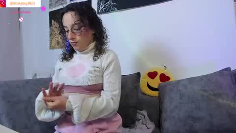 Snapshot of little__ammy chatting on 06.11.26 little__ammy online show from 06.11.26