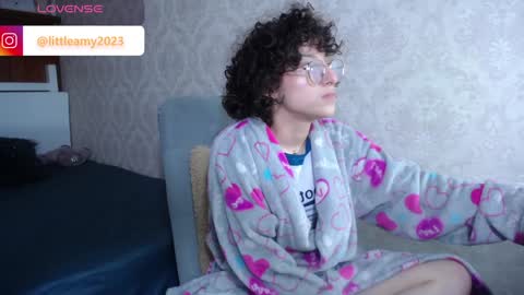 Snapshot of little__amy_ chatting on 12.11.24 AMY online show from 12.11.24