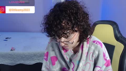Snapshot of little__amy_ chatting on 01.28.25 AMY online show from 01.28.25