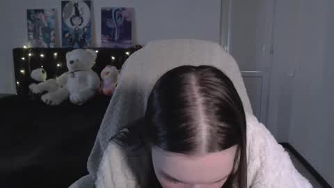 little__flowers online show from 09.30.25