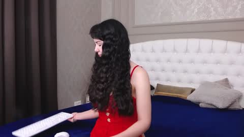 Iris online show from 02.06.25