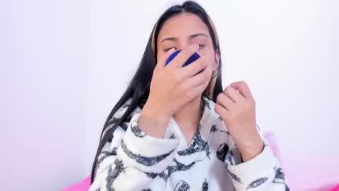 Snapshot of little_angelhot chatting on 01.13.25 angelica online show from 01.13.25