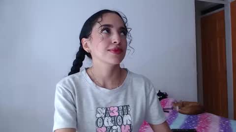 Snapshot of little_angelito2 chatting on 11.12.25 TU ANGELITO online show from 11.12.25