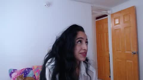 Snapshot of little_angelito2 chatting on 11.28.25 TU ANGELITO online show from 11.28.25