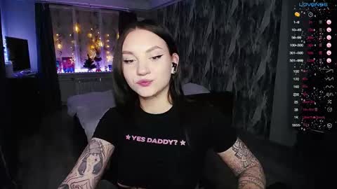 Birdy online show from 12.17.25