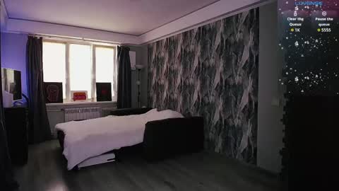 Birdy online show from 04.14.26