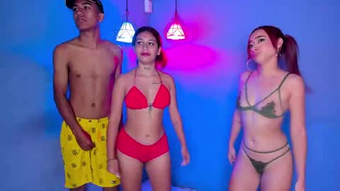 Snapshot of little_bitch42 chatting on 02.04.25 - online show from 02.04.25