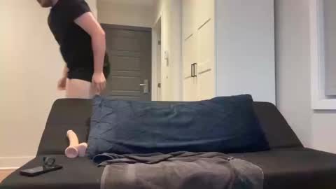 little_boi2much online show from 10.11.25