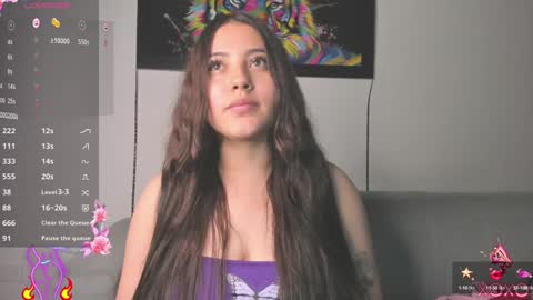 Snapshot of little_caro13 chatting on 12.29.24 Independent model carolina online show from 12.29.24