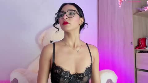 Snapshot of little_channel_ chatting on 02.04.26 online show from 02.04.26