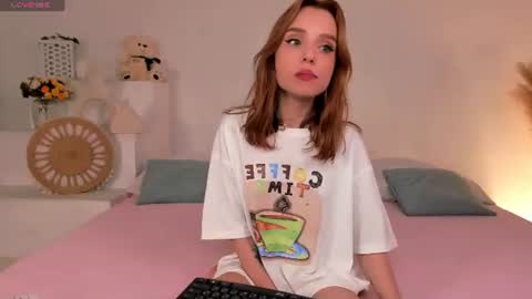 little_clare_ online show from 07.22.26