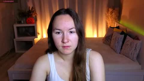 Snapshot of little_doll_meow chatting on 10.13.25 Alexandra online show from 10.13.25