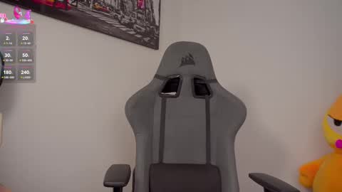 Help me reach 100 likes online show from 09.15.25