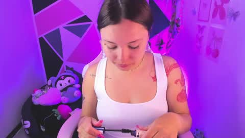 Snapshot of little_emma0 chatting on 05.30.26 Carol online show from 05.30.26