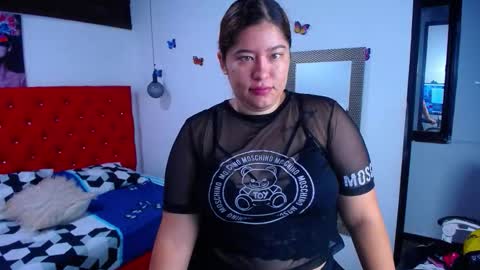 Snapshot of little_flower4you chatting on 10.26.25 mai rojas online show from 10.26.25