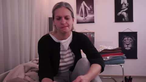 little_heart_andreea online show from 02.20.25
