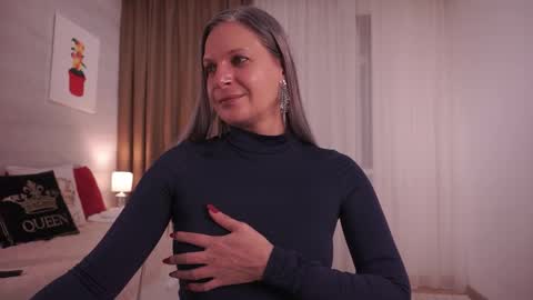 Snapshot of little_heart_andreea chatting on 11.22.25 little_heart_andreea online show from 11.22.25