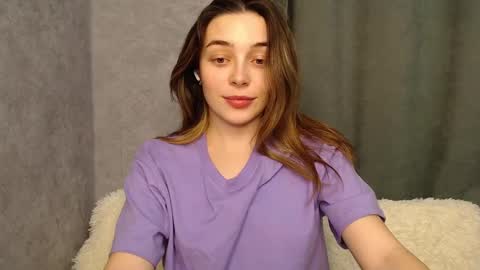 Snapshot of little_mia__ chatting on 12.08.24 Mia Im online every day 1530 PM in New York 2030 PM in London online show from 12.08.24