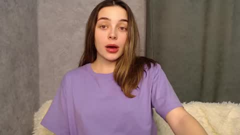 Snapshot of little_mia__ chatting on 12.09.24 Mia Im online every day 1530 PM in New York 2030 PM in London online show from 12.09.24