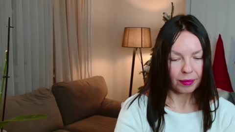 Nicole online show from 12.17.25